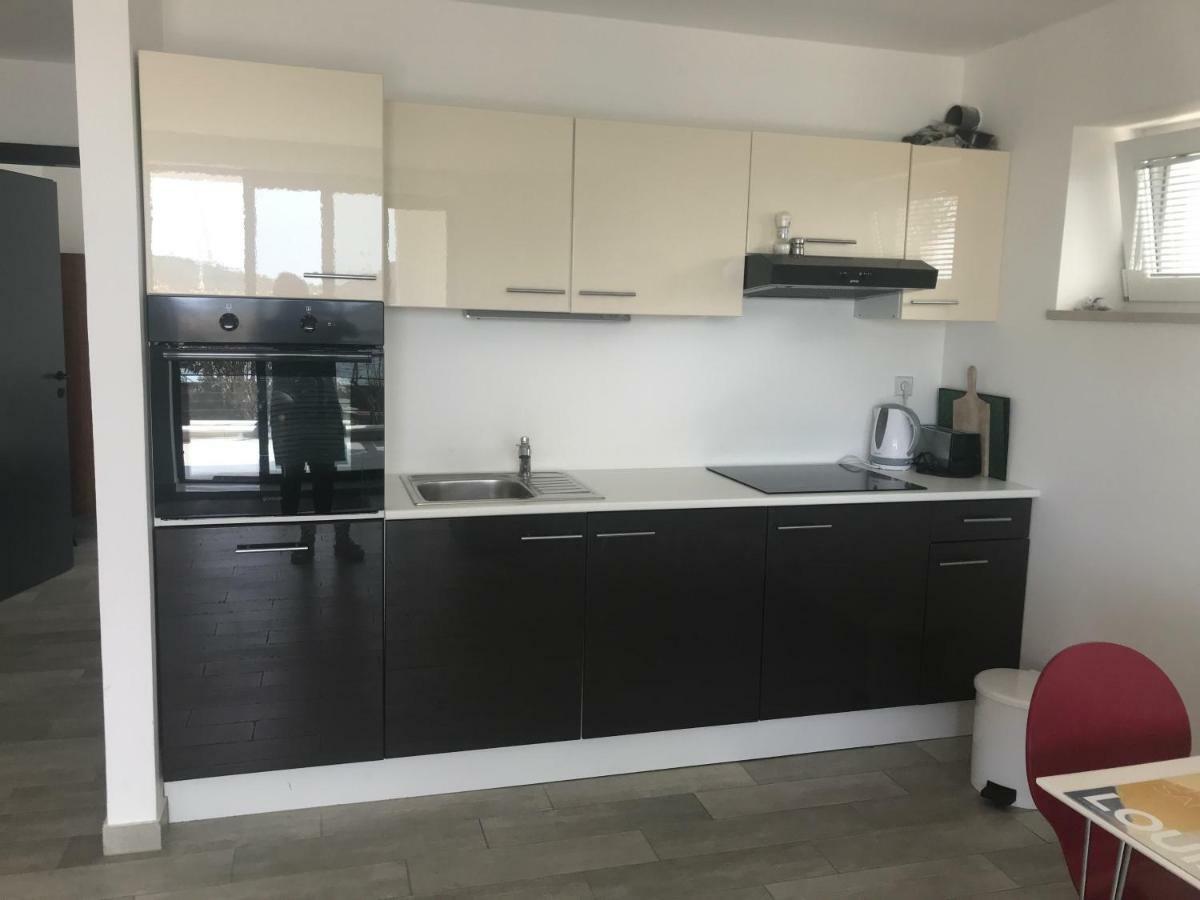 Midavkl Apartment พิโรวัซ ภายนอก รูปภาพ